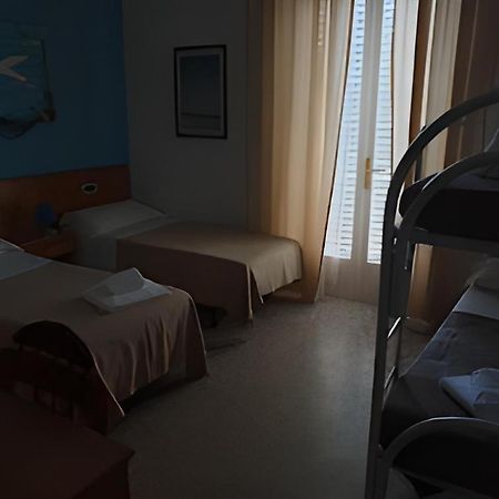 Hotel Delmare Lido di Camaiore Ngoại thất bức ảnh